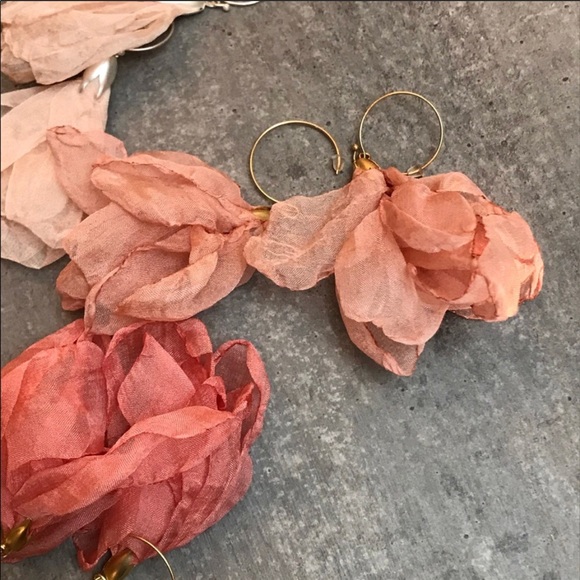 Tulip flower silk earrings romantic tassel drops - Picture 6 of 7